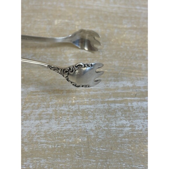 Silver Plate Sugar Tongs 1881 Rogers - Picture 4 of 8